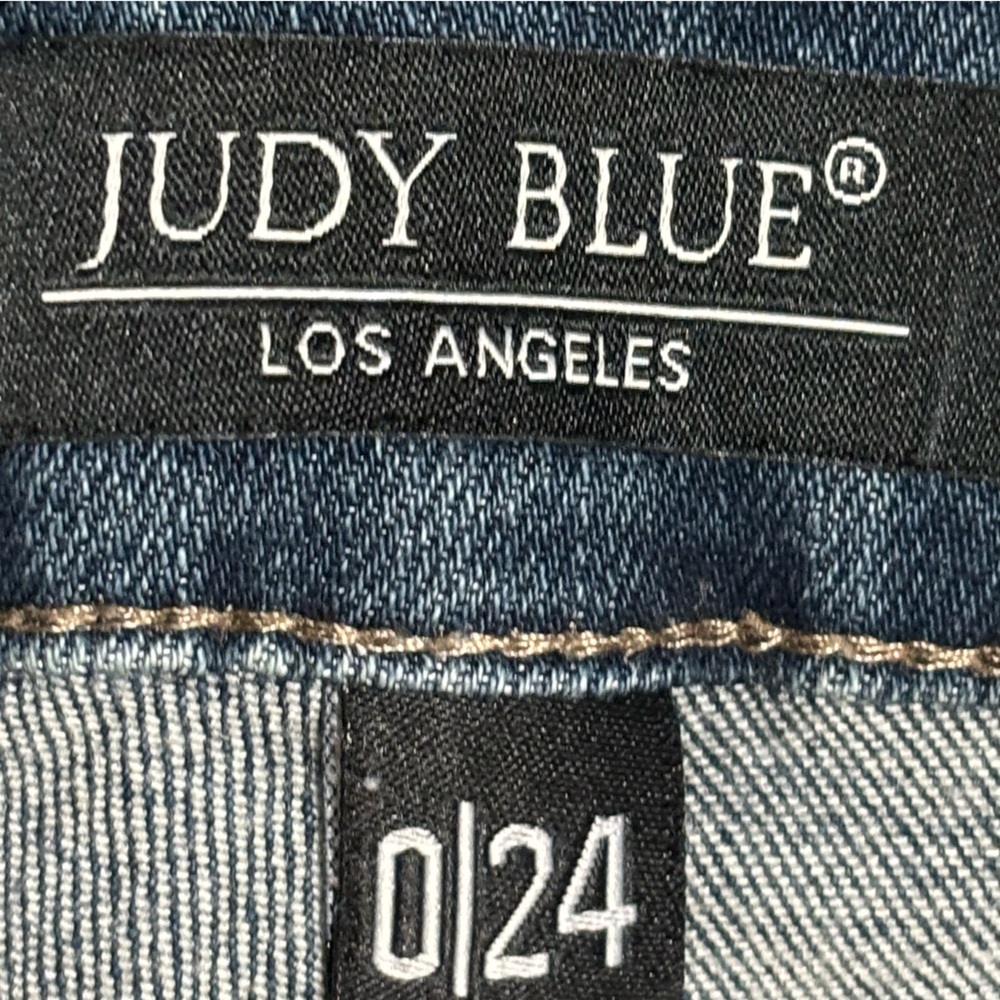 Judy Blue Boot Cut Blue Jeans - Picture 4 of 12